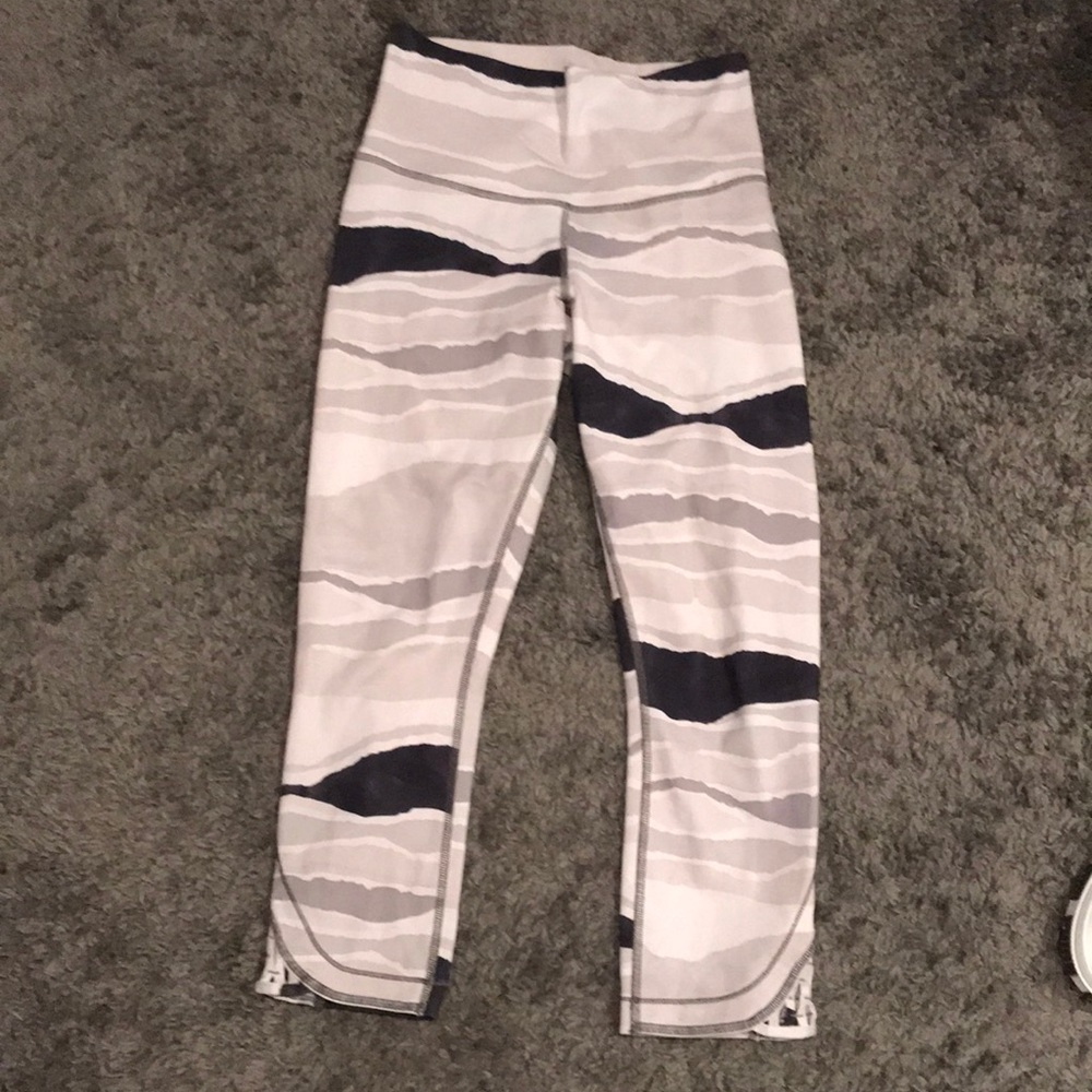 Lulu lemon cropped leggings!